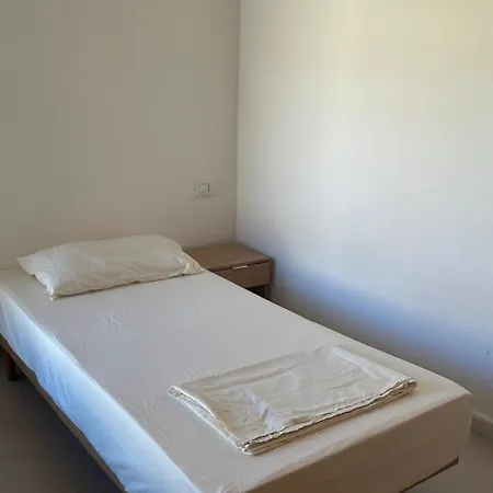 Cheap And Cozy *